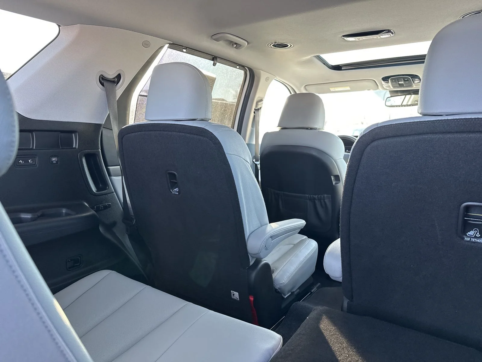 Used 2021 White Hyundai SEL image 27