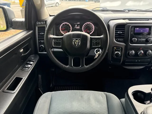 Used 2018 Bright White Clearcoat Ram Express image 18