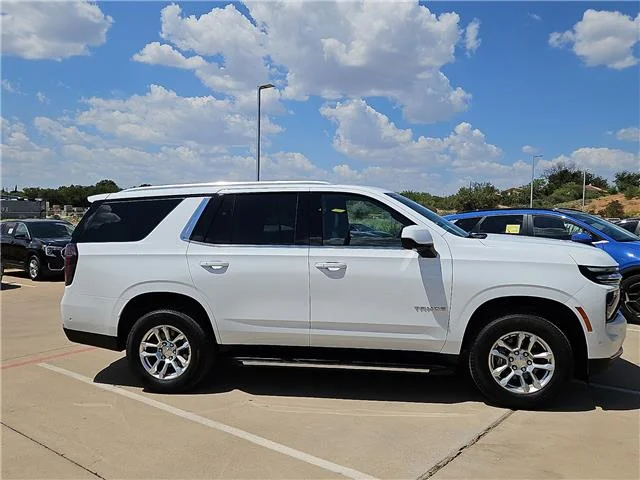 Used 2025 Summit White Chevrolet LT 4x2 image 6