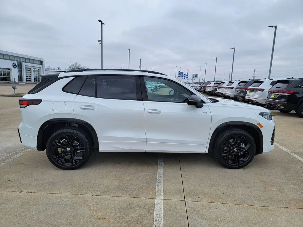 New 2026 White Volkswagen 2.0T SE R-Line Black image 11
