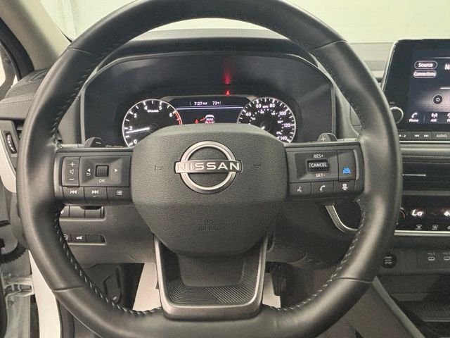 Used 2025 White Nissan SV image 22