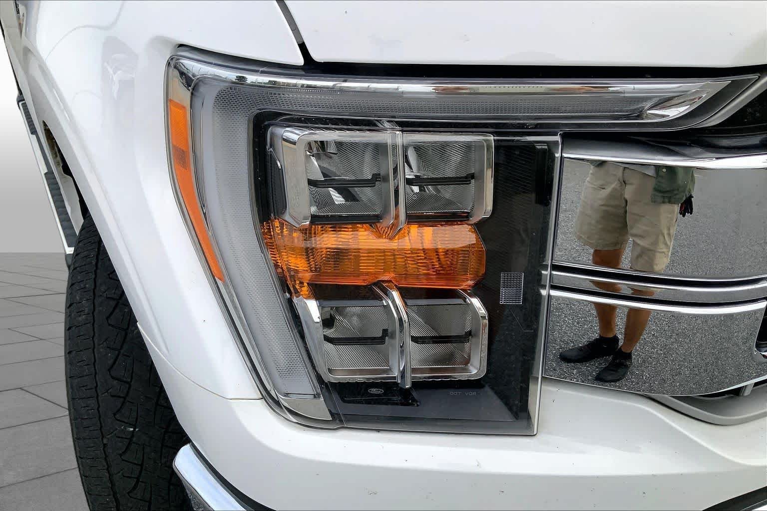 Used 2023 Oxford White Ford LARIAT image 26