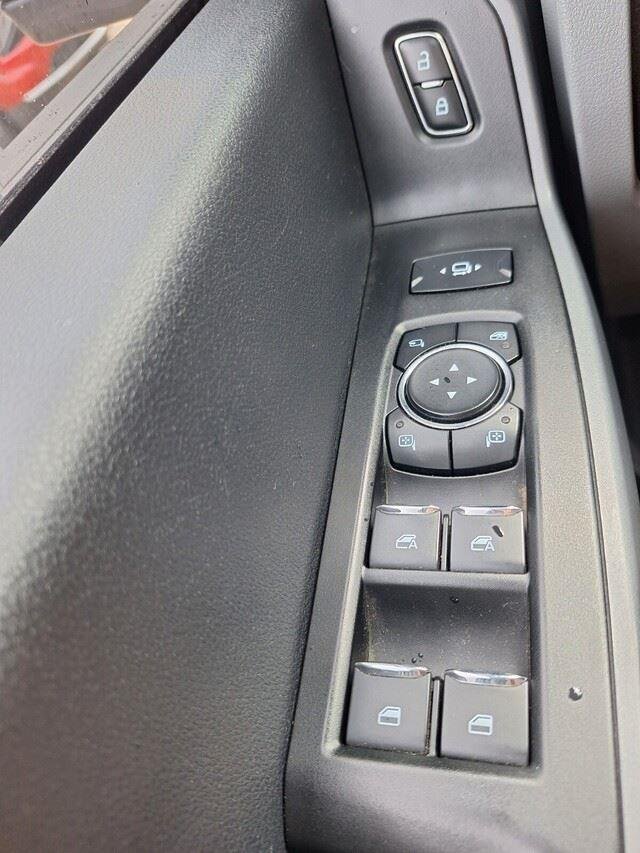 Used 2024 Oxford White Ford XLT image 21