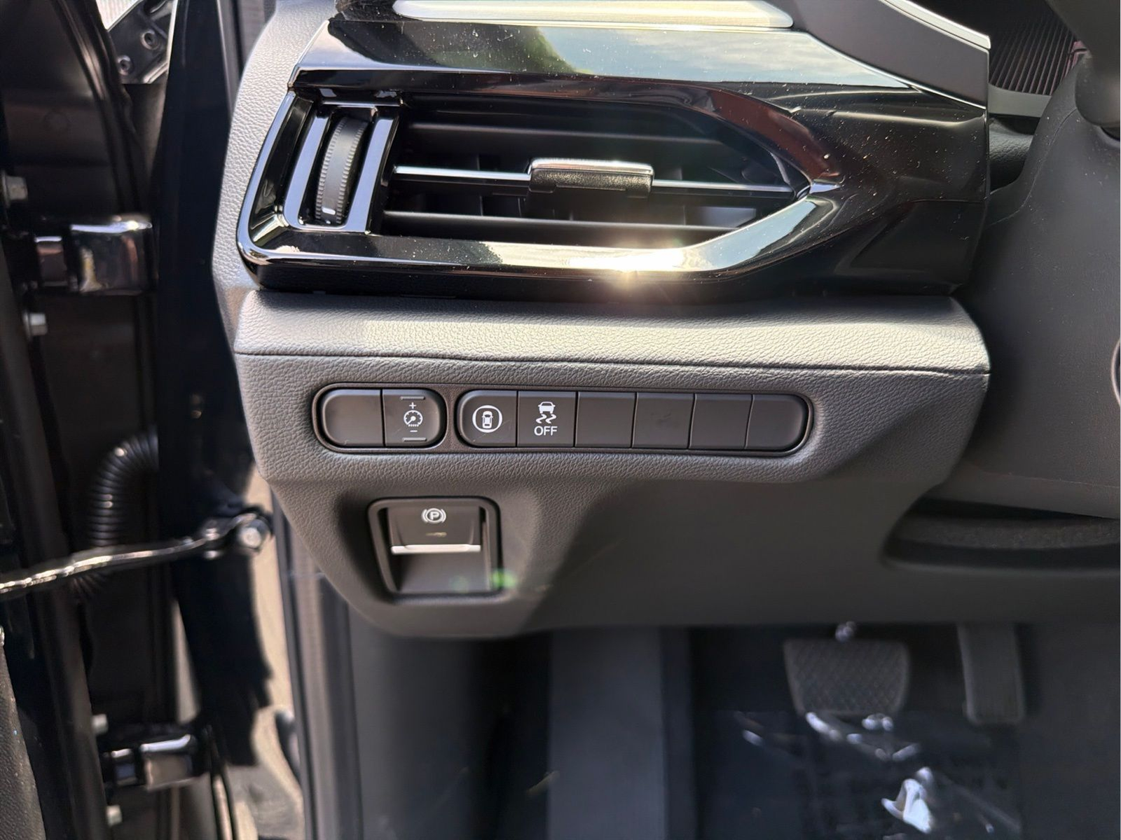 New 2026 Majestic Black Pearl Acura Base image 17