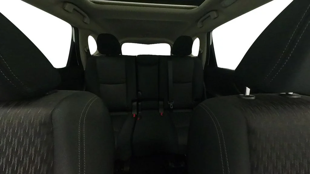 Used 2020 White Nissan SV image 40