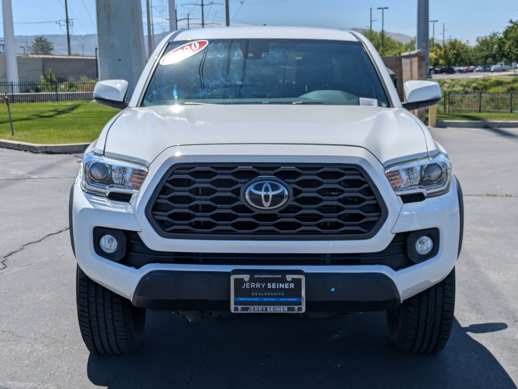 Used 2020 Super White Toyota TRD Off Road image 9