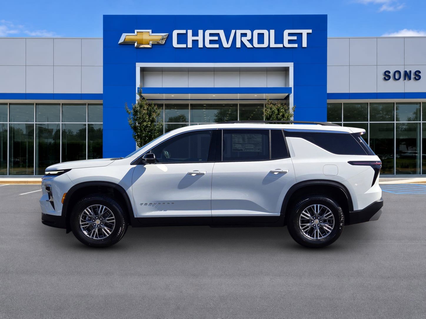 2027 Chevrolet Traverse LT - Photo 9