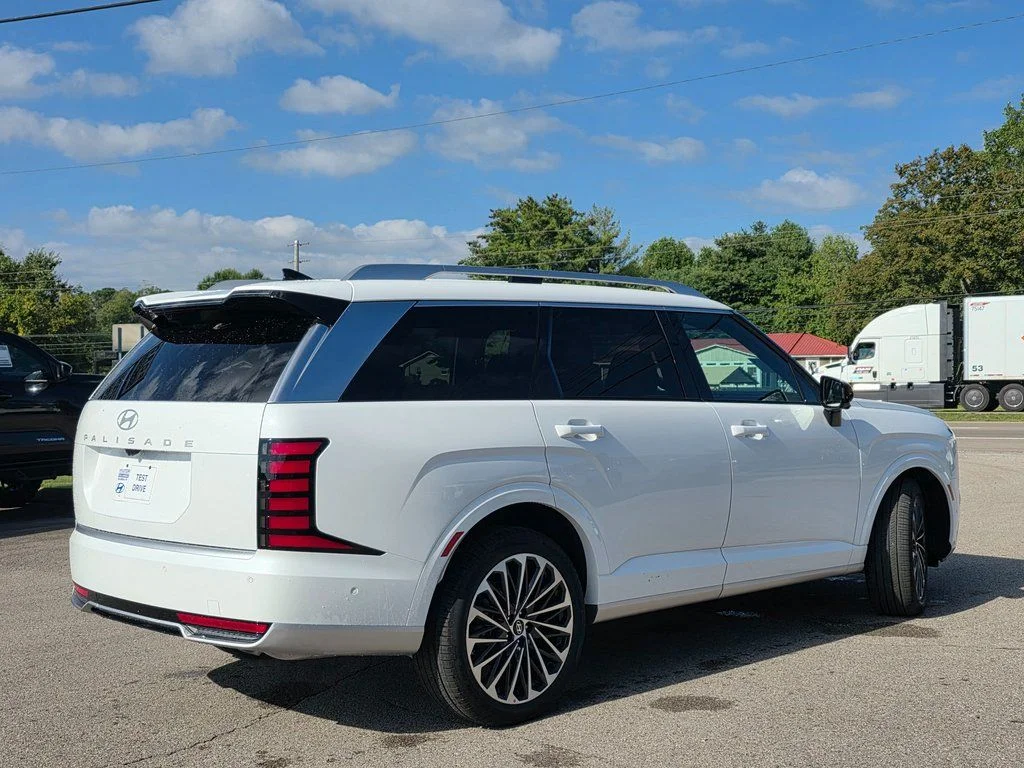 New 2026 Creamy White Pearl Hyundai Calligraphy image 8