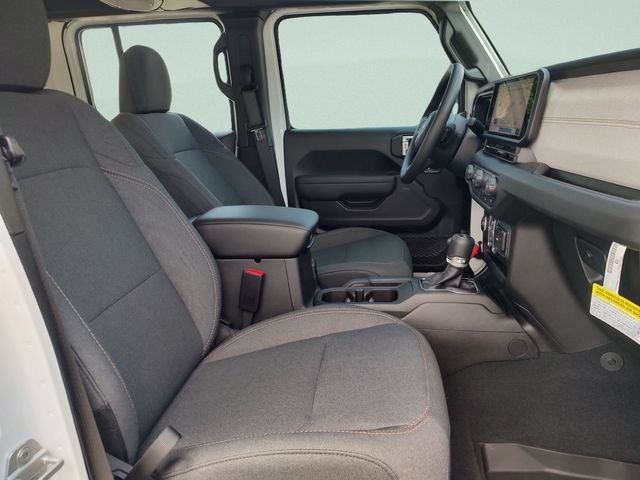 New 2026 Bright White Clear-Coat Exterior Paint Jeep Sport image 30