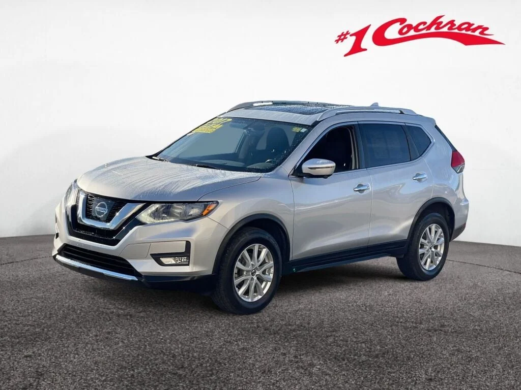 Used 2017 Brilliant Silver Nissan SV image 36