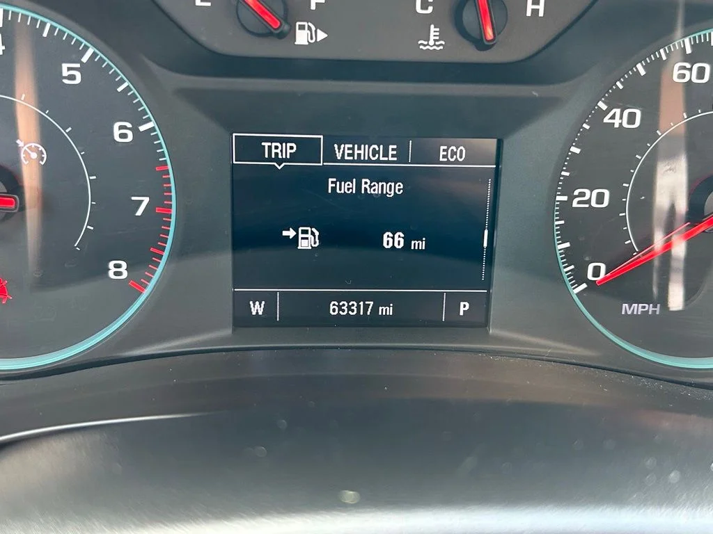 Used 2024 Gray Chevrolet LT image 25