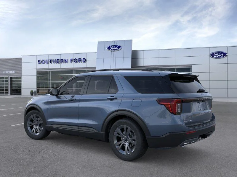 New 2026 Vapor Blue Metallic Ford Active image 4