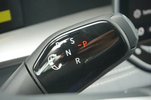 New 2026 Deep Black Pearl Volkswagen SE image 32
