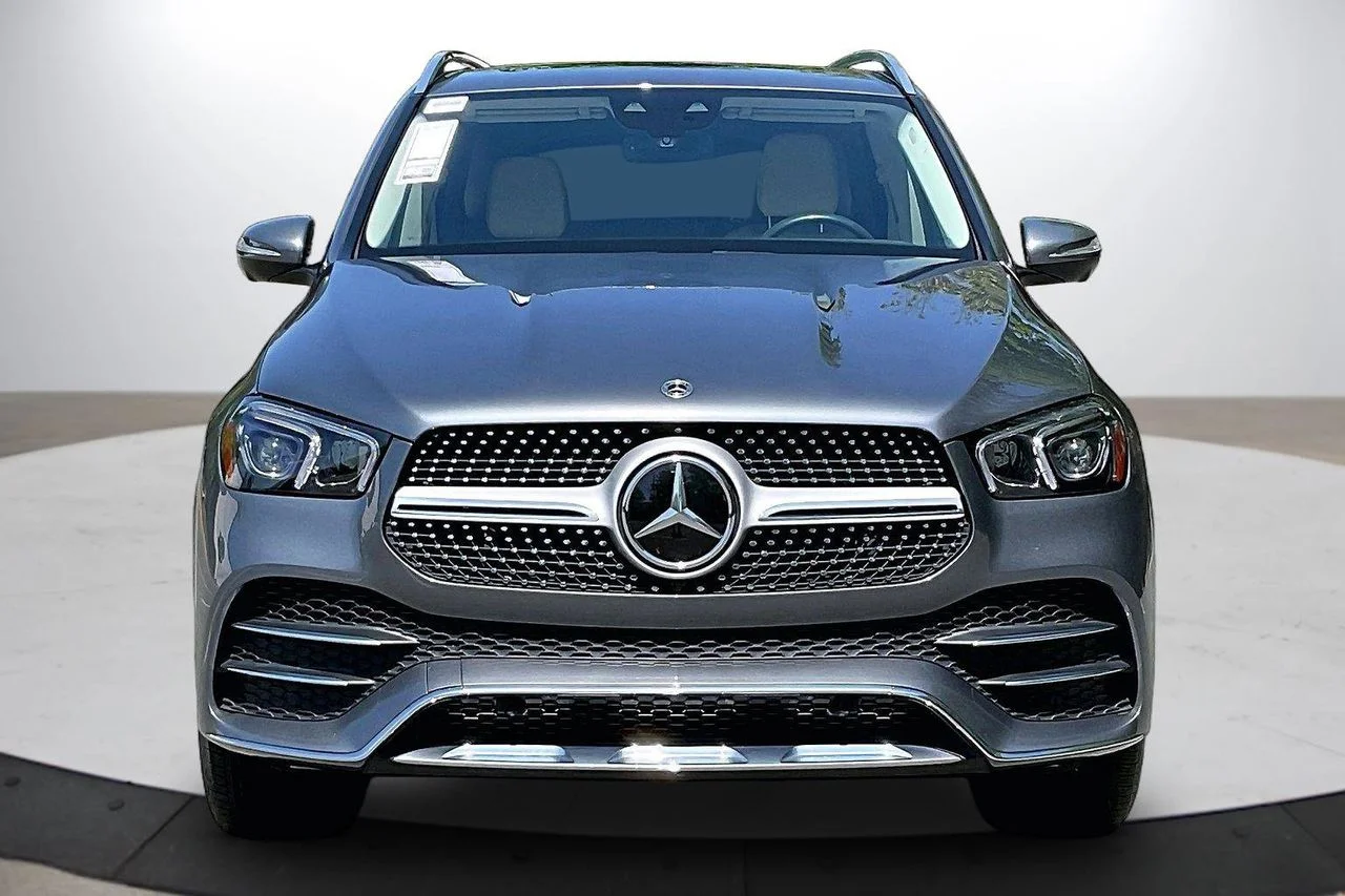 Used 2023  Mercedes-Benz GLE 450 image 3
