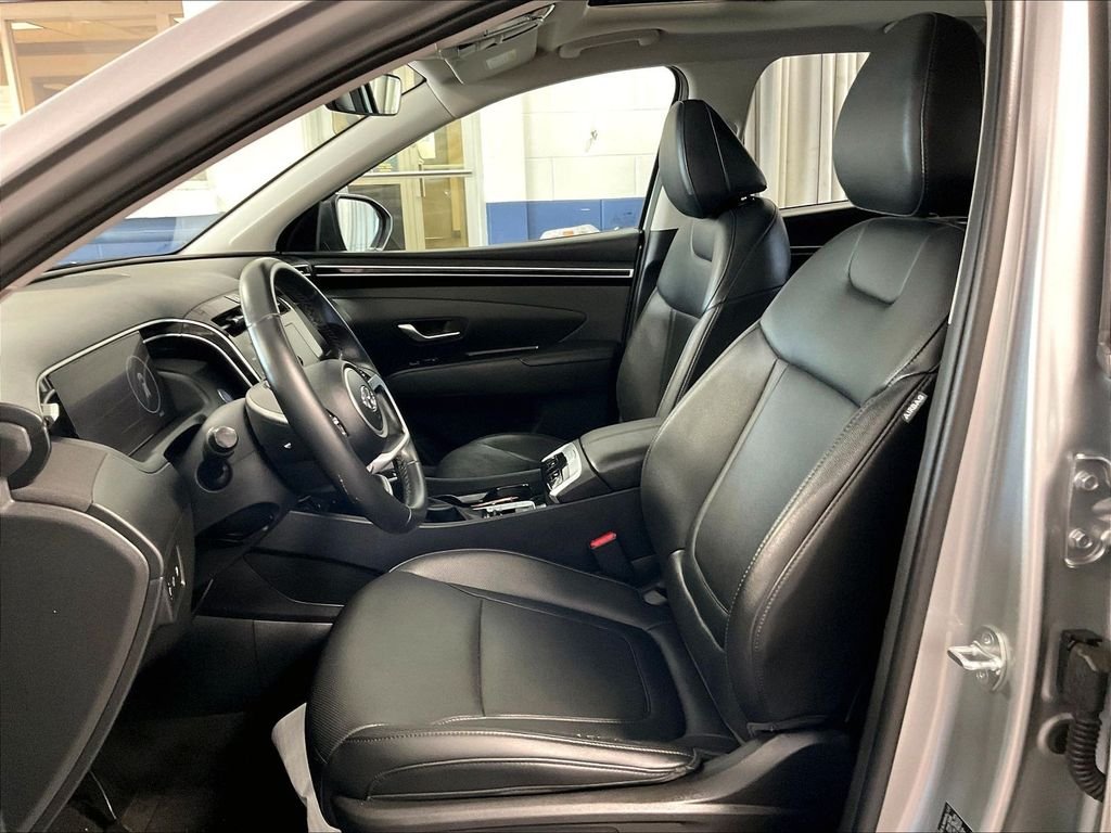 Used 2023 Silver Hyundai SEL image 10