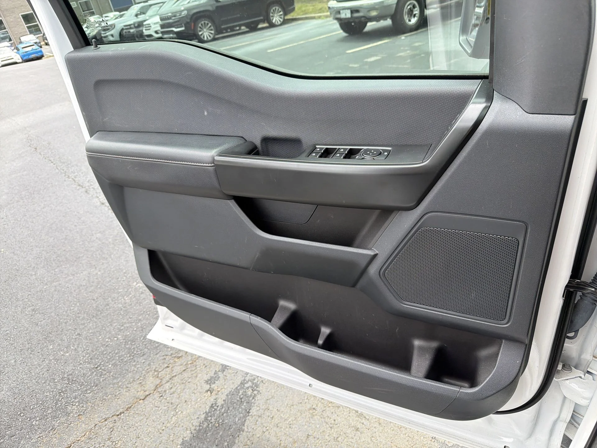 Certified Used 2023 Oxford White Ford XL image 17