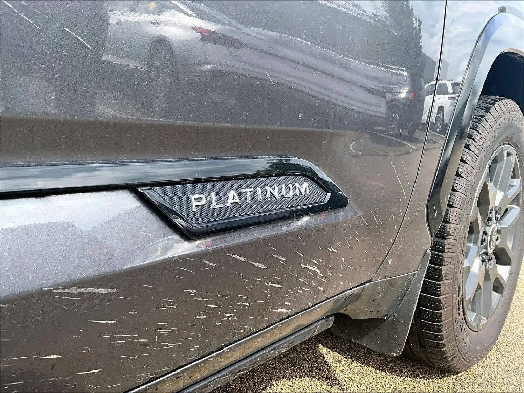 2024 Toyota Sequoia Platinum - Photo 26