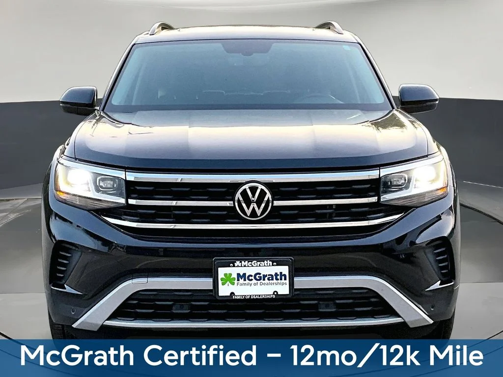 Certified Used 2023 Black Volkswagen 3.6L V6 SE w/Technology image 2