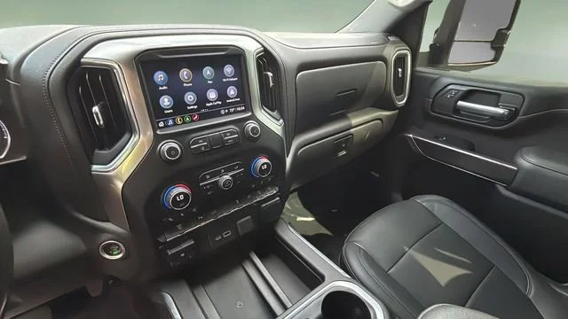 Used 2022 Summit White Chevrolet LTZ image 26