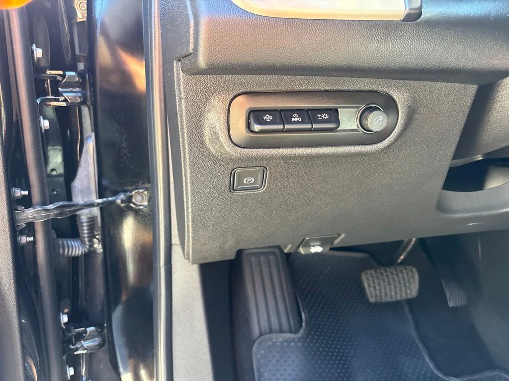 Used 2023 Black GMC Denali image 13