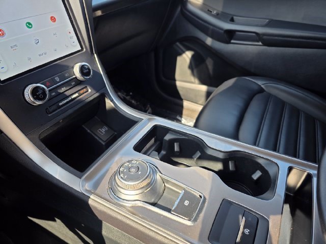 Used 2024 Agate Black Metallic Ford SEL image 31