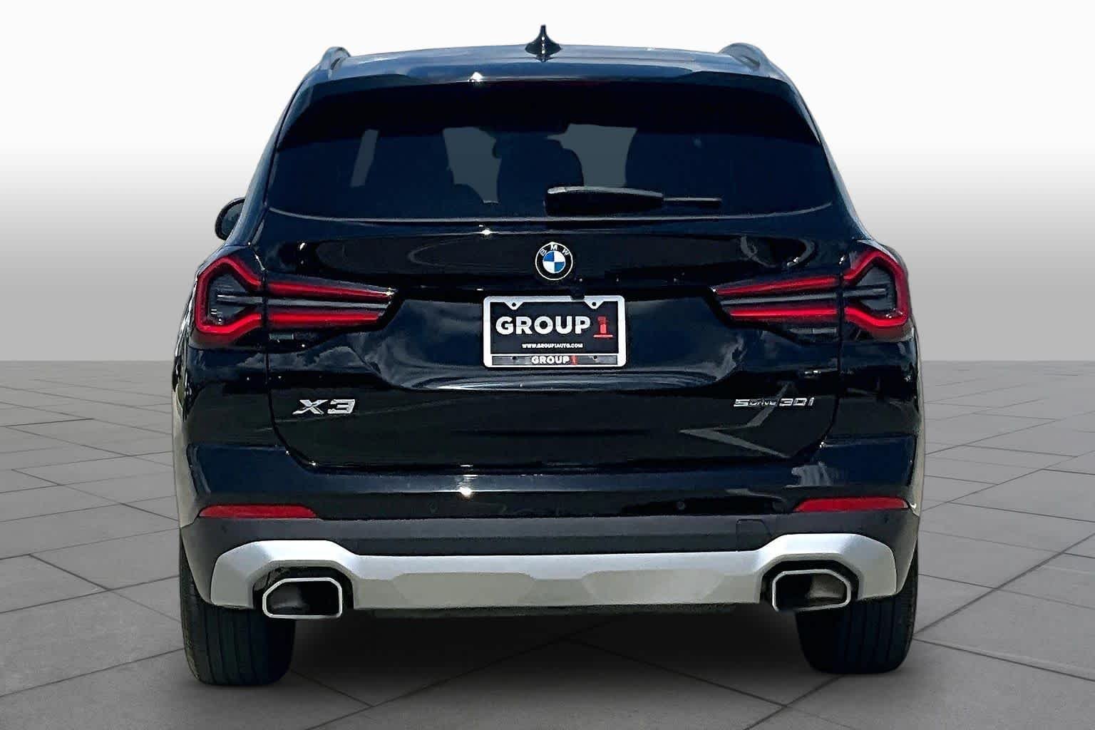 Used 2023 Jet Black BMW sDrive30i image 4