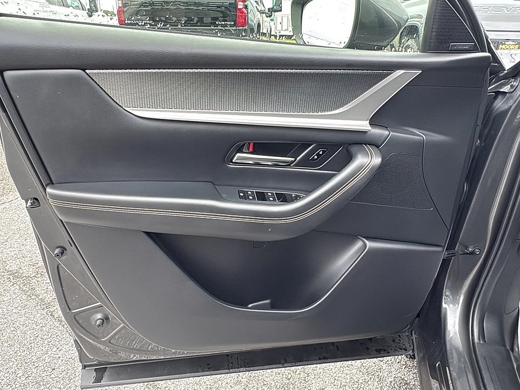 Used 2024 Machine Gray Metallic Mazda  image 33
