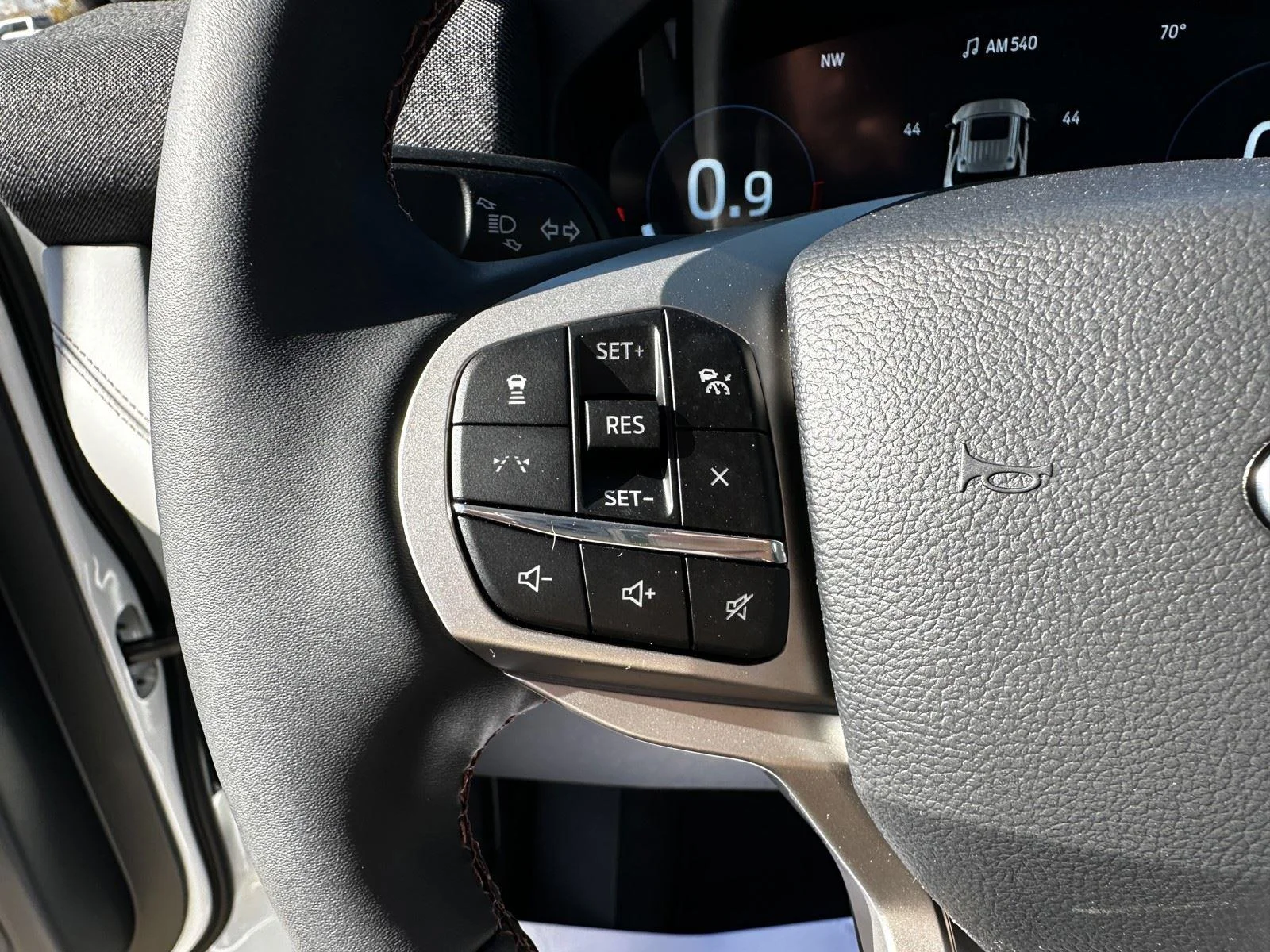 New 2026 Star White Metallic Tri-Coat Ford Active image 24