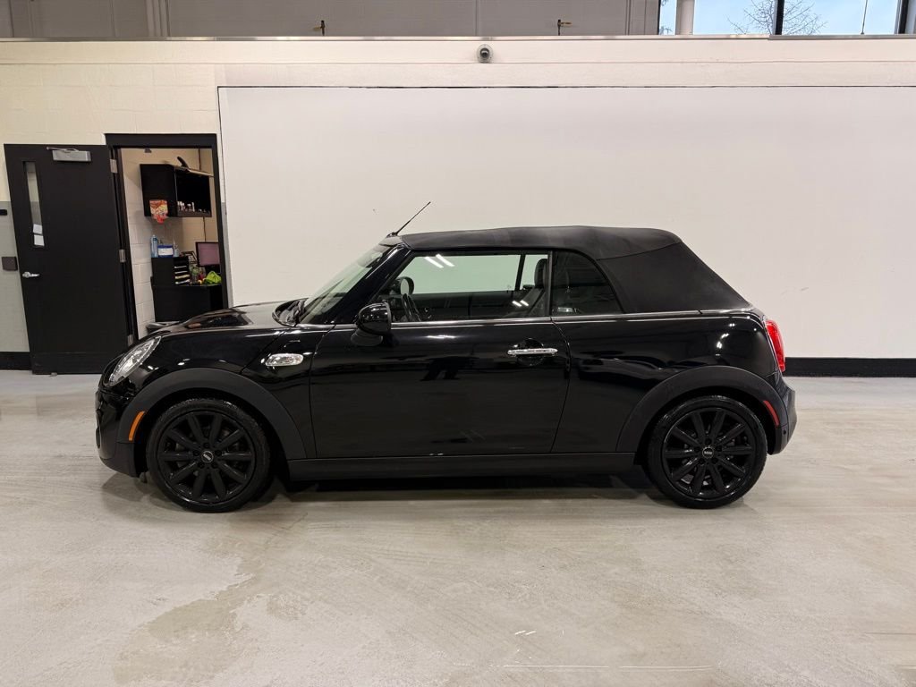 Used 2018 MINI Cooper S with VIN WMWWG9C50J3E39247 for sale in Golden Valley, Minnesota