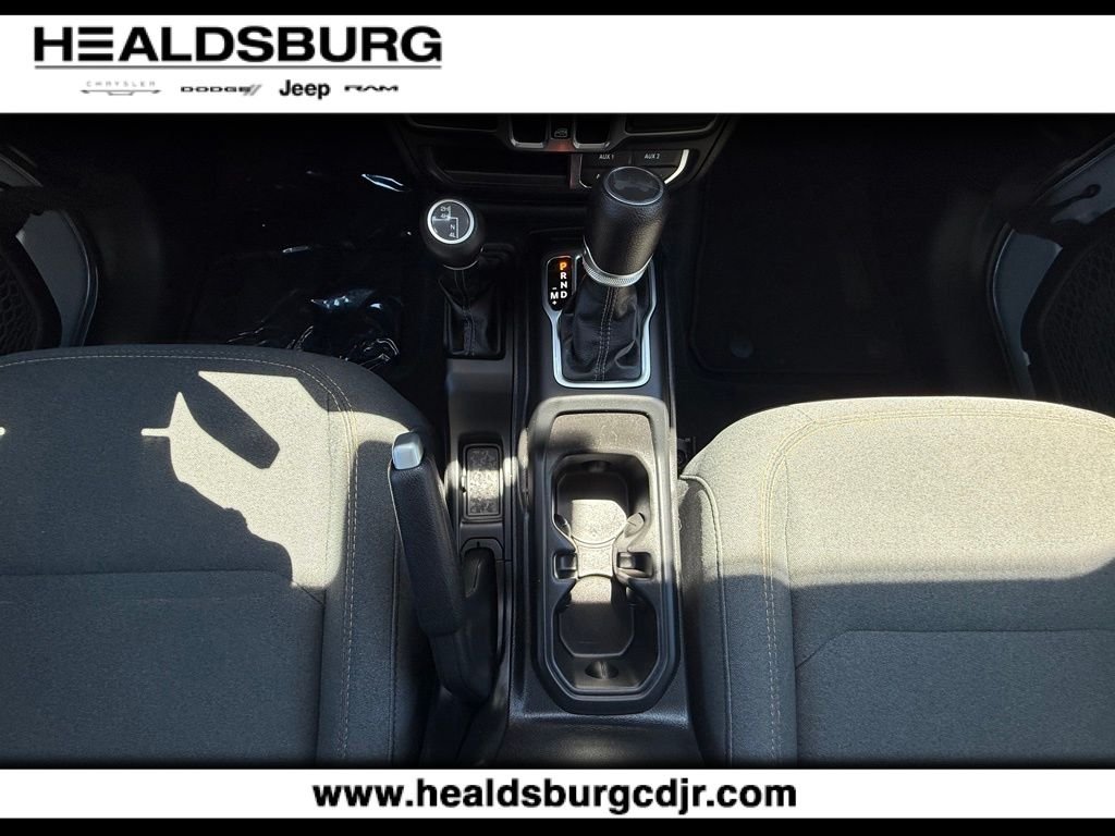 2024 Jeep Wrangler 4-Door Sahara - Photo 23