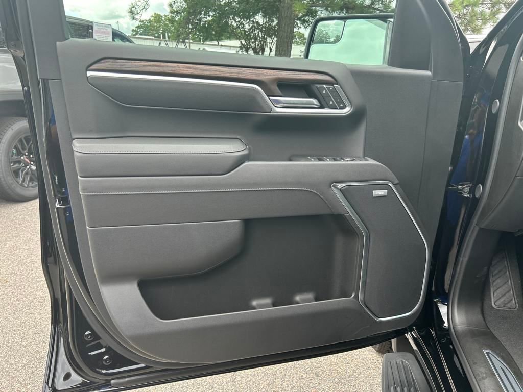 2026 GMC Sierra 1500 SLT - Photo 11