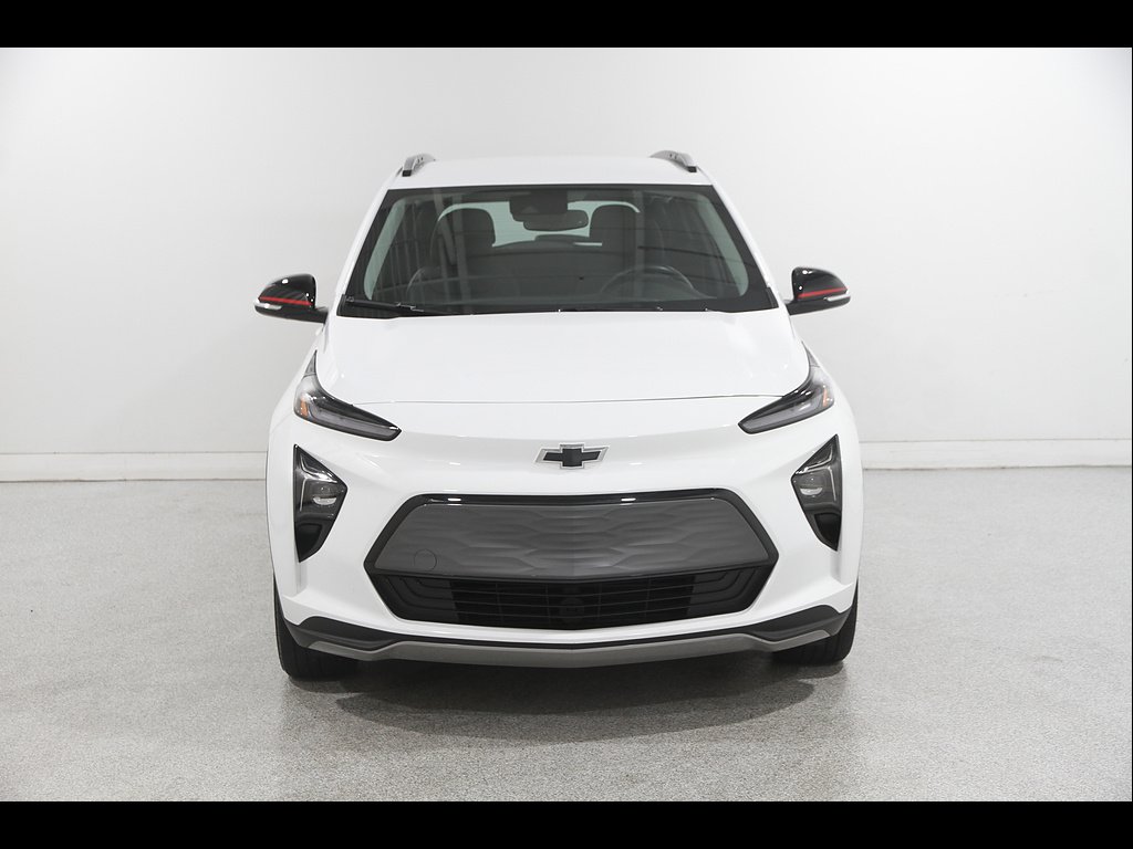 Used 2023 Chevrolet Bolt EUV LT with VIN 1G1FY6S05P4200130 for sale in Mentor, OH