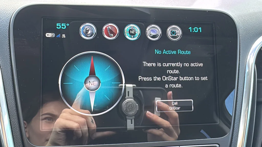 Used 2018 Red Chevrolet Premier image 24