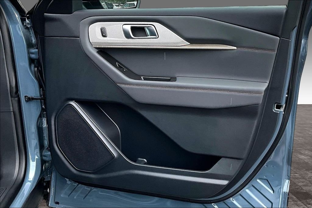 New 2027 Vapor Blue Metallic Ford Active image 29