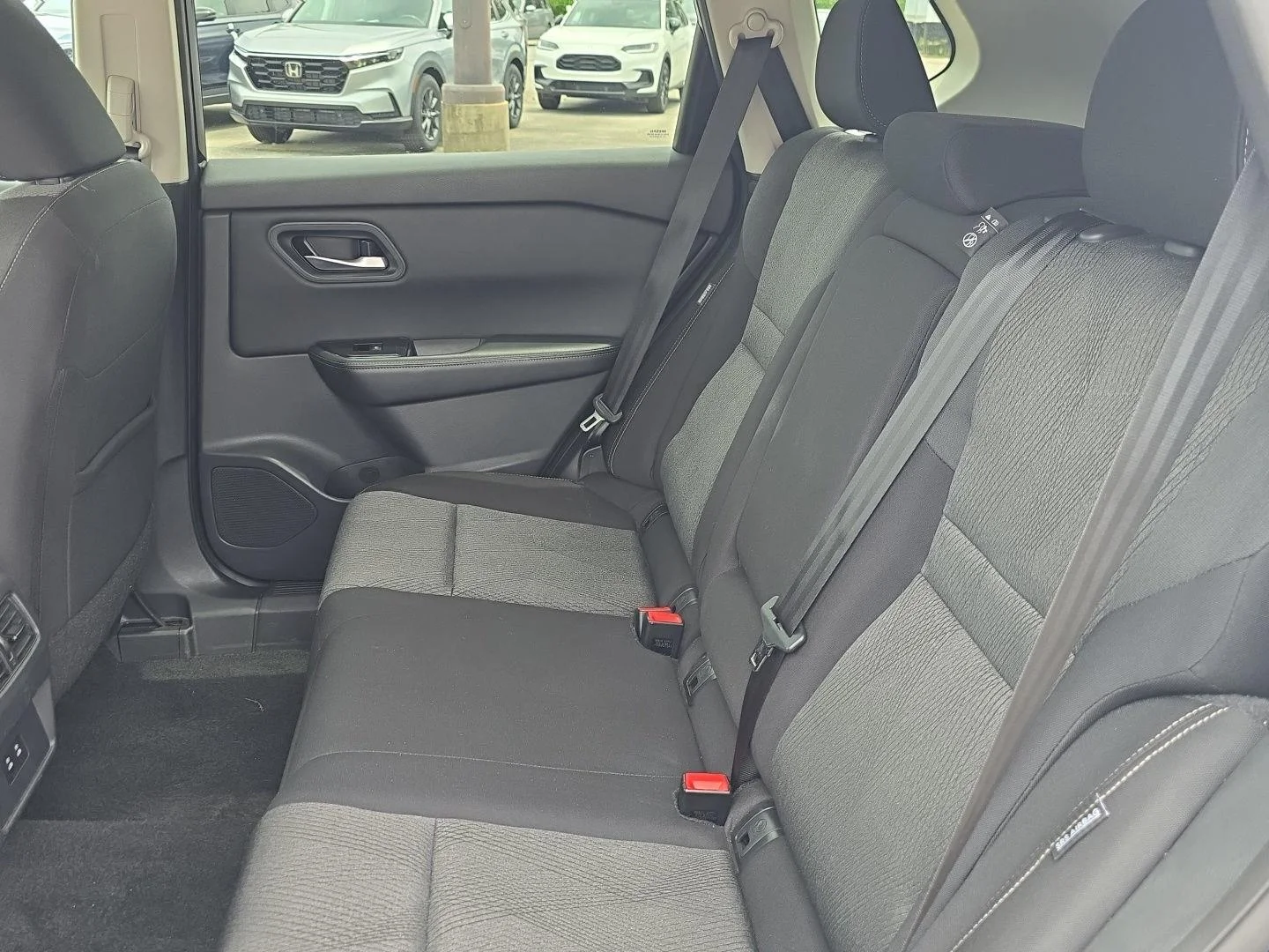 Used 2025 Deep Ocean Blue Pearl Nissan SV image 19