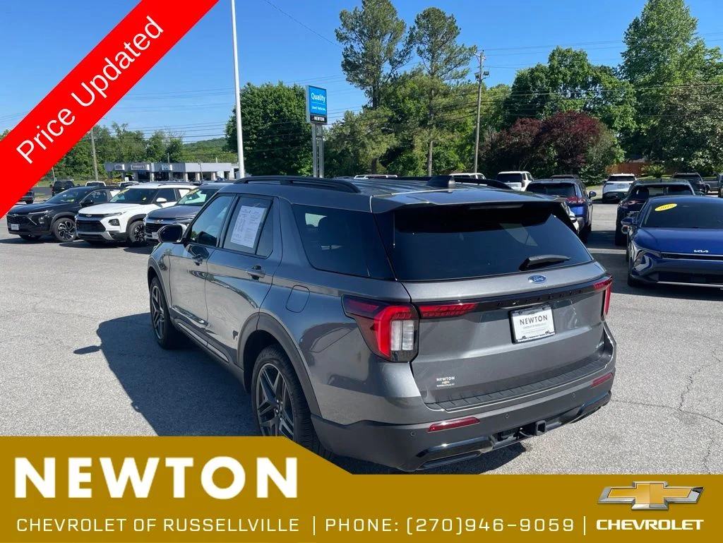 Used 2025 Gray Ford ST-Line image 40