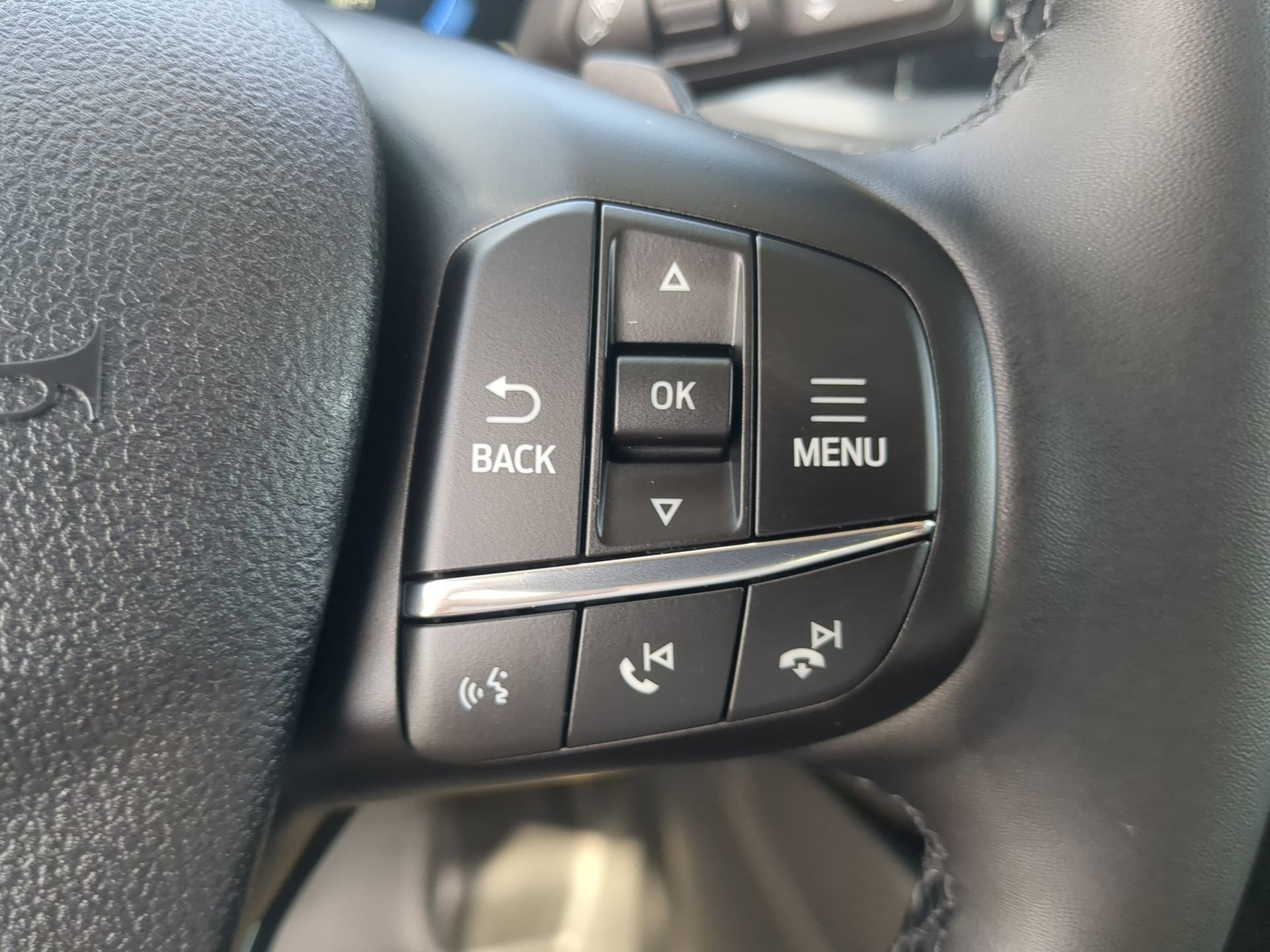 New 2026 Oxford White Ford Badlands® image 63