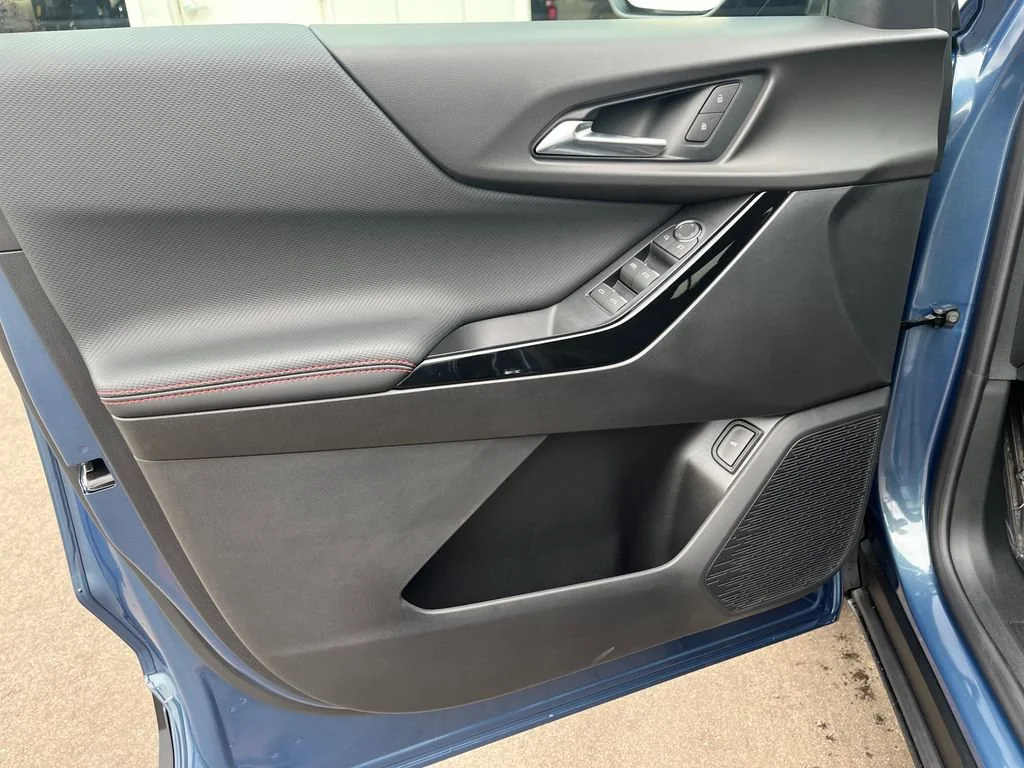 2027 Chevrolet Equinox RS - Photo 10