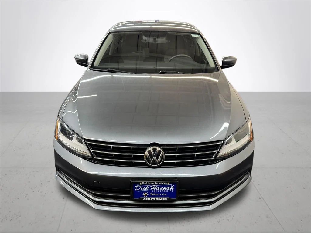 Used 2018 Gray Volkswagen 1.4T S image 11