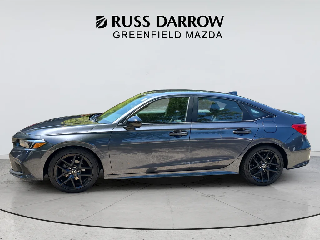 Used 2022  Honda Sport image 2