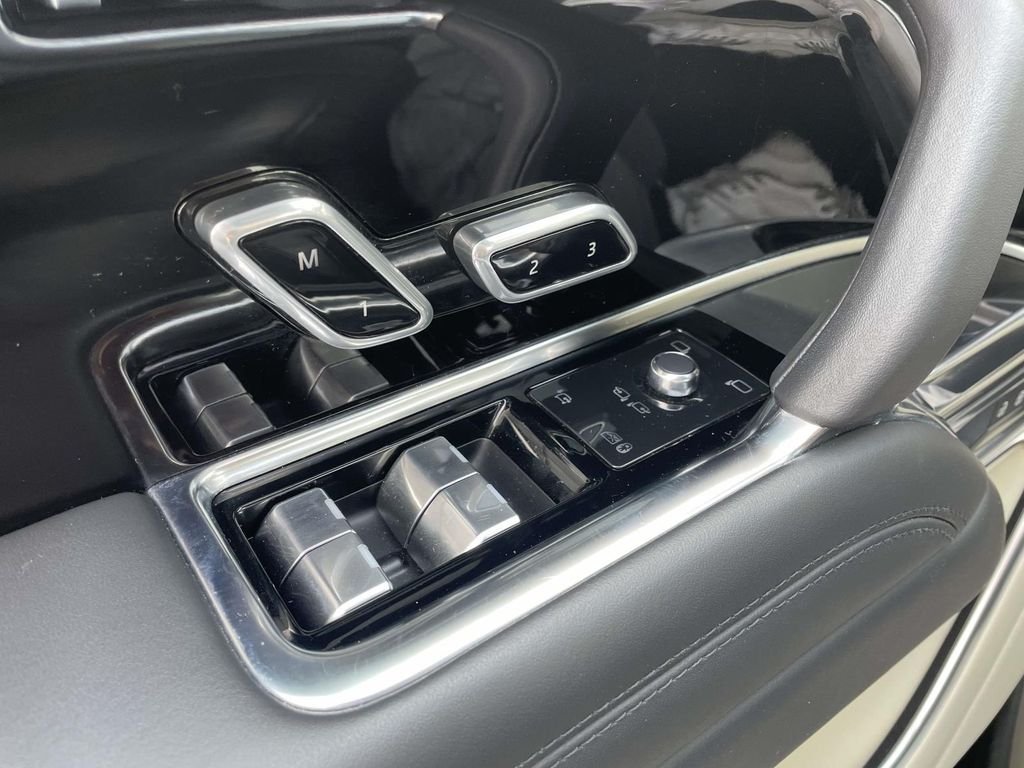 2023 Land Rover Range Rover SE - Photo 34