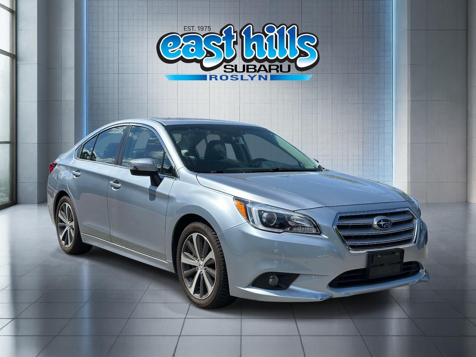 2017 Subaru Legacy 3.6R Limited's photo