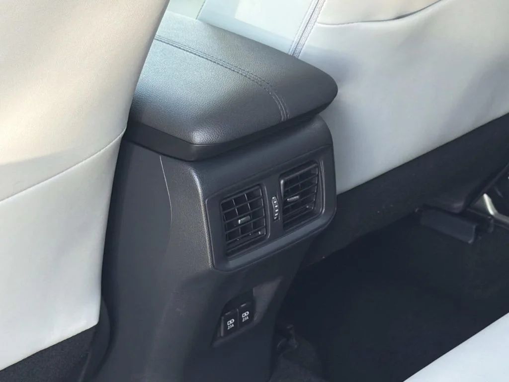 Used 2019 Midnight Black Metallic Toyota Limited image 28