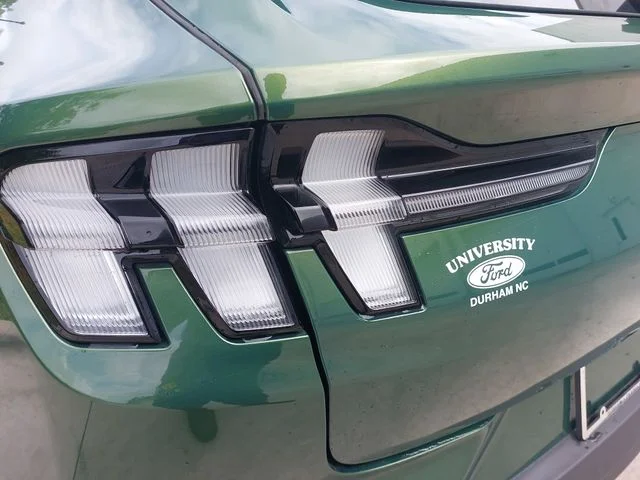 Used 2025 Green Ford Select image 32