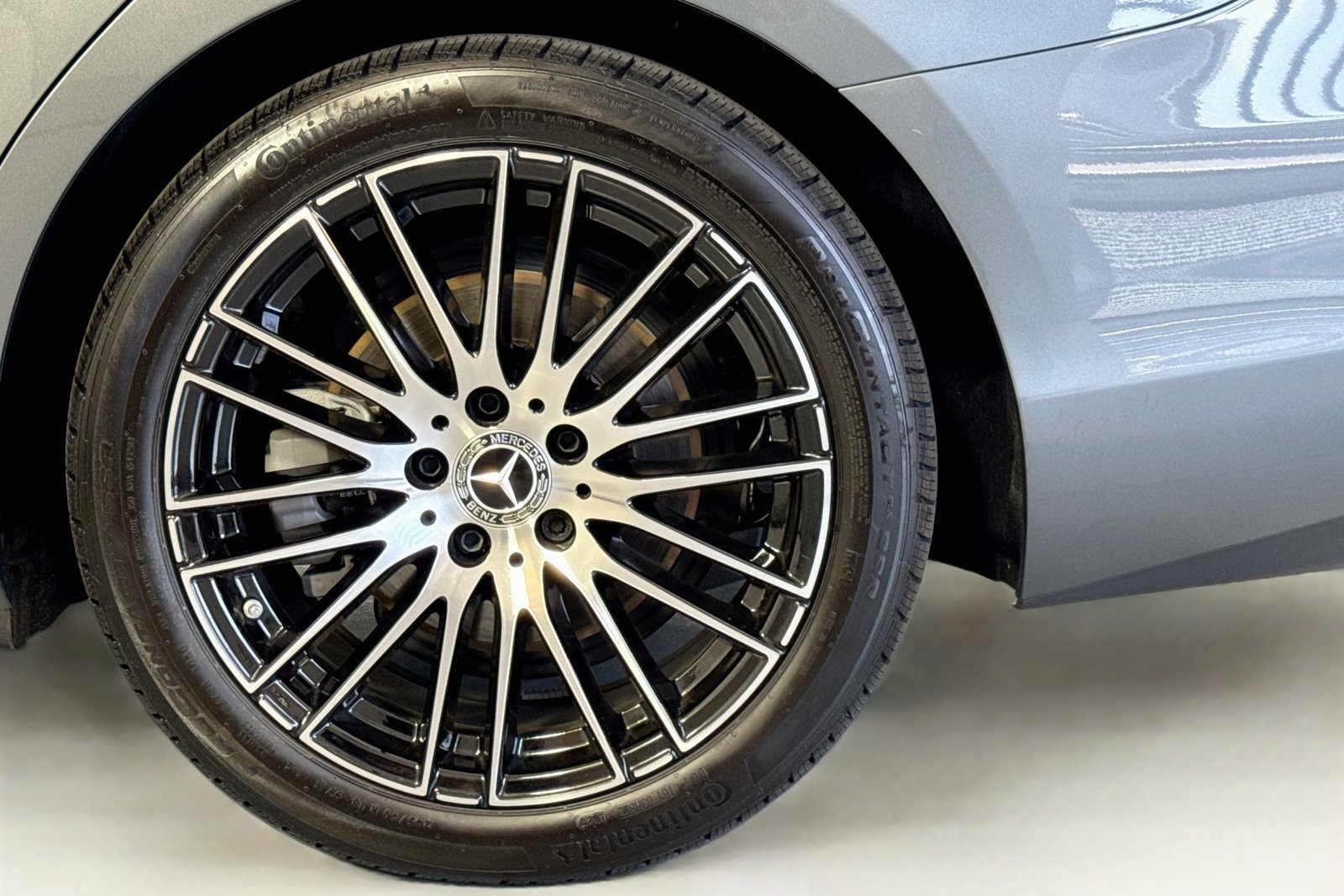 New 2026 Selenite Grey Metallic Mercedes-Benz C 300 image 29
