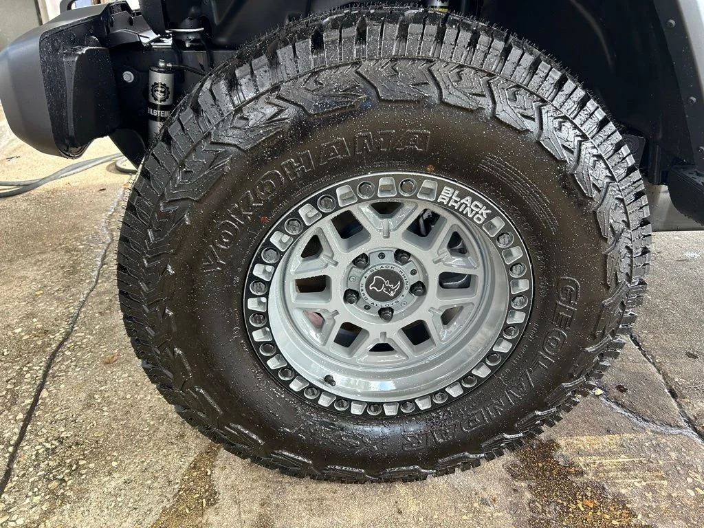 New 2026 Black Clear-Coat Exterior Paint Jeep Sport image 24