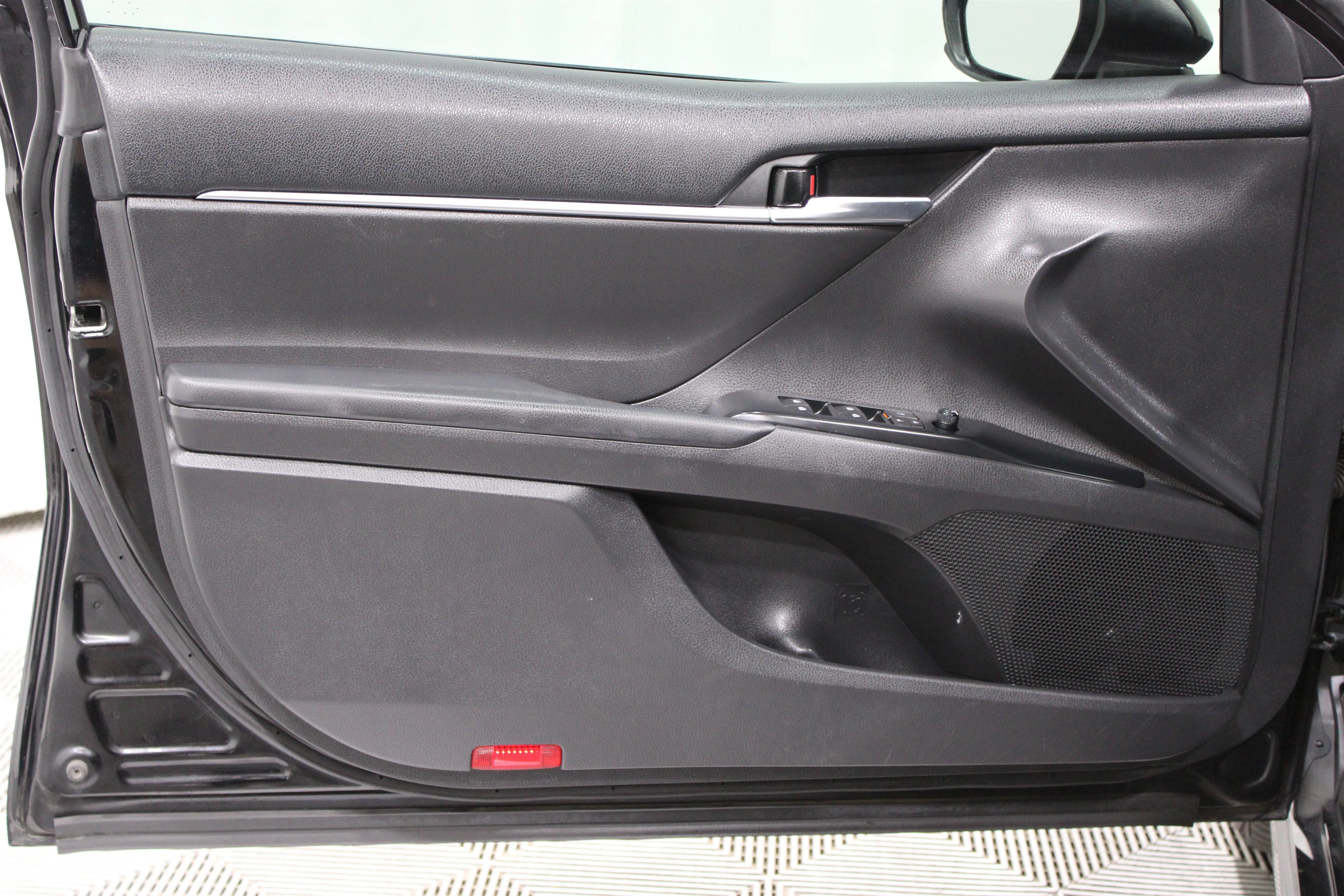 Used 2020 Midnight Black Metallic Toyota SE Nightshade image 6