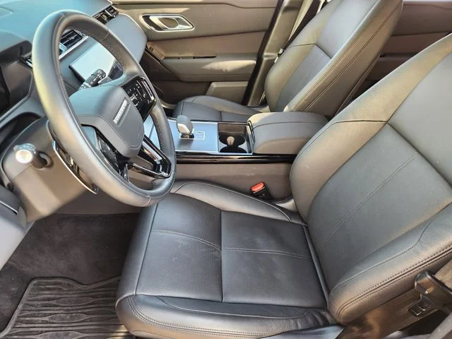 Certified Used 2025 Black Land Rover Dynamic SE image 13