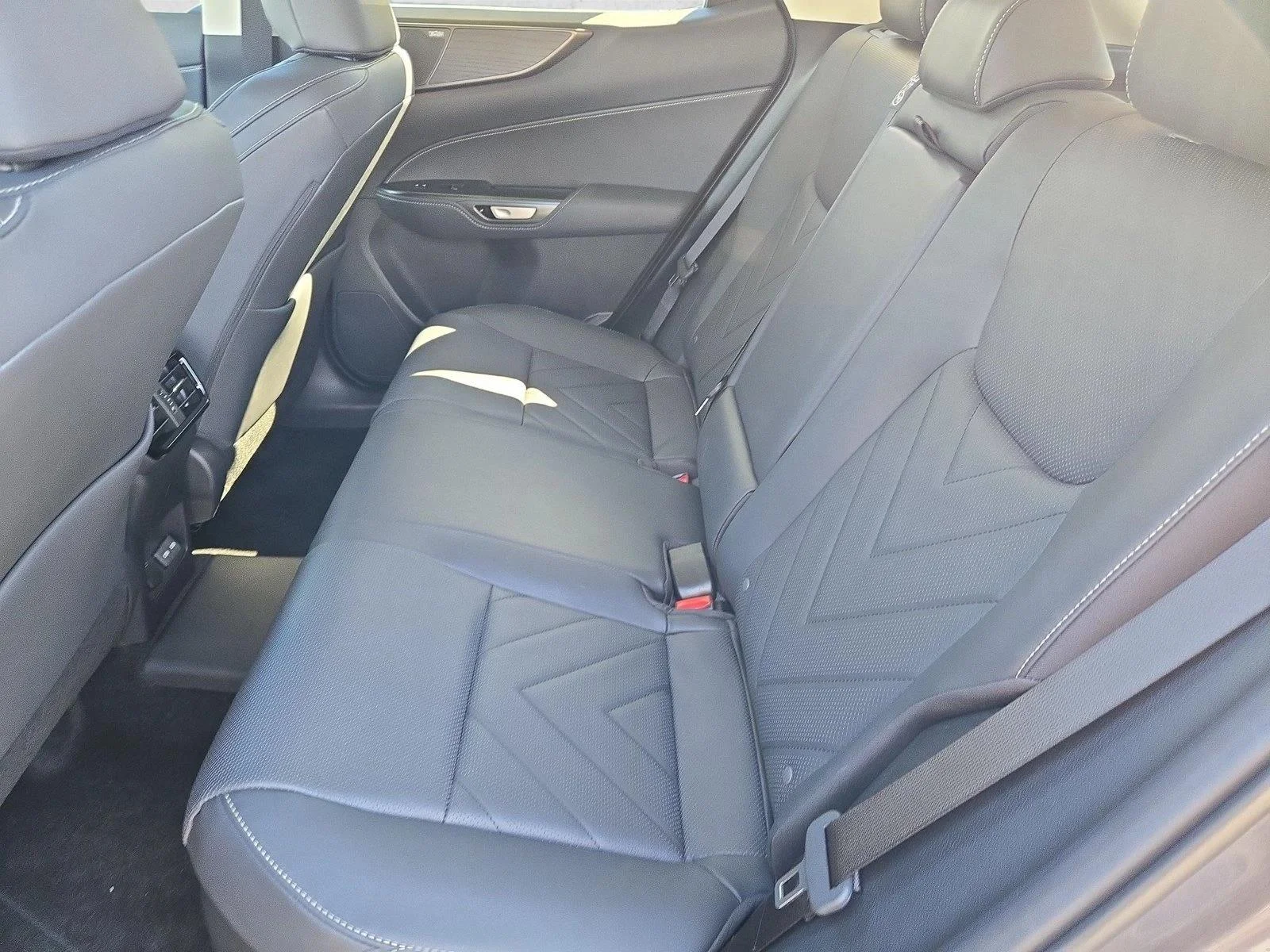 2026 Lexus NX 450h+ Luxury - Photo 15
