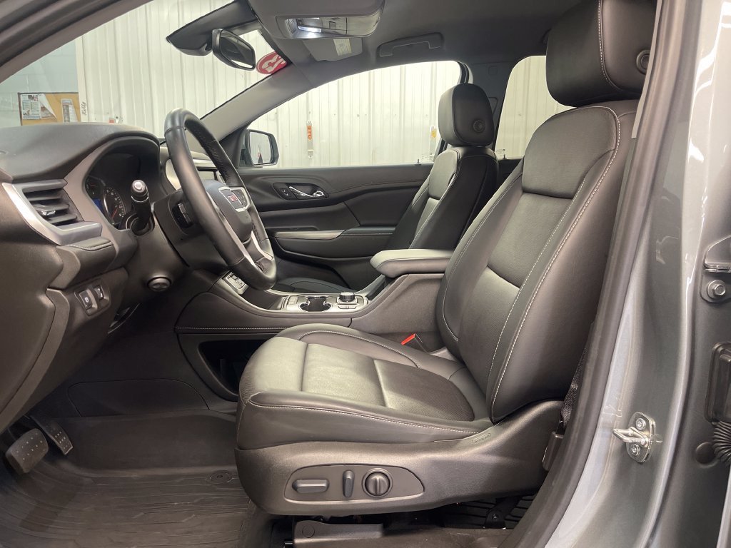 Used 2023 STERLING METALLIC GMC SLT image 14
